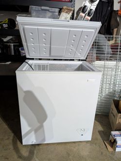 5.0 cu deep freezer- working