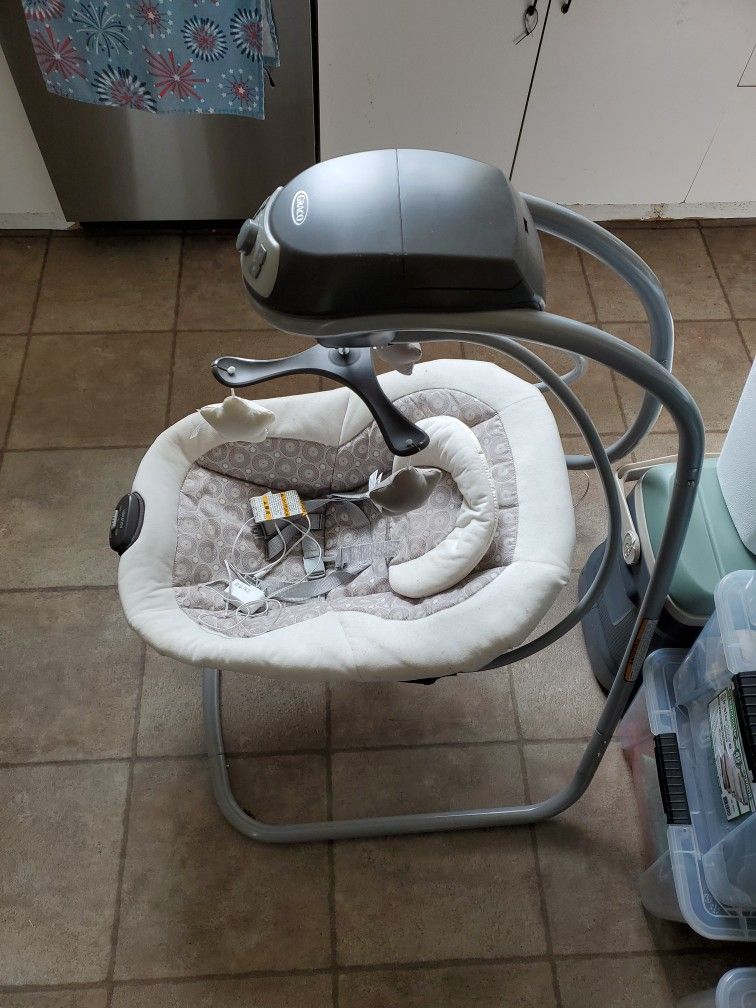 Graco Baby Swing