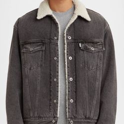 Levi's Silvertab vintage sherpa Trucker Jacket. Large size