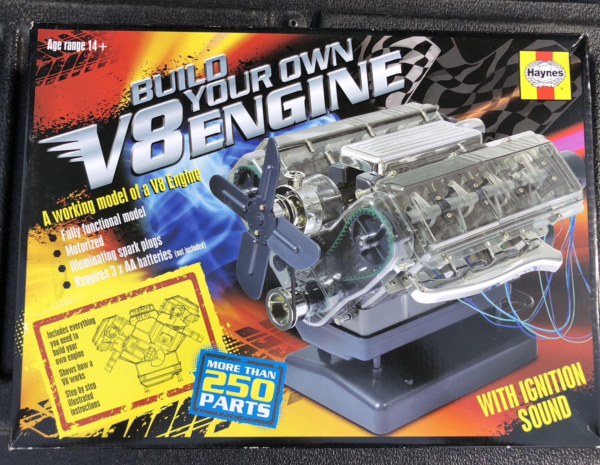 Small Model V8Engine Motor