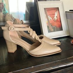 Beige Shoes Never Worn Size 10 Women’s 