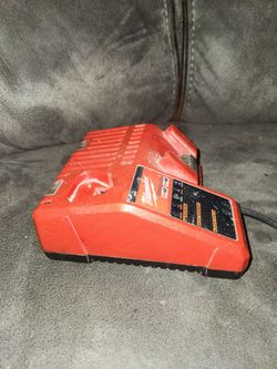 Milwaukee charger M18,M12