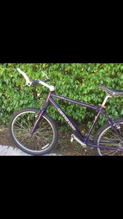 1995 Cannondale F700 aluminum mountain bike with front shock for