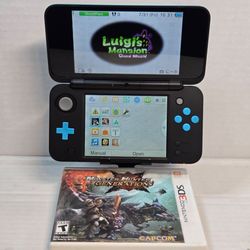 Nintendo 2DS XL Black & Torquiose Bundle