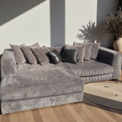 Luxurious Plush Sectional Sofa with Reversible Chaise - Ultimate Comfort