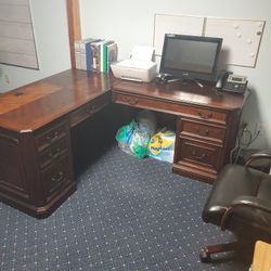 Executive DESK for Sale 