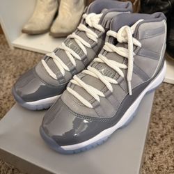 Jordan 11 cool grey GS SIZE 4
