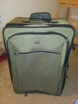 Travelpro lite luggage