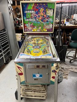 Chicago Coin Vintage Pinball Machine