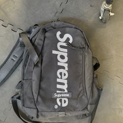 SUPREME BACK PACKS