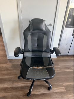 Moving out give away: office chair