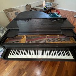 Vintage Baldwin Grand Piano – Cincinnati, USA