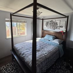 Queen Canopy Bed