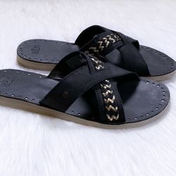 Ugg Lexia Sandals
