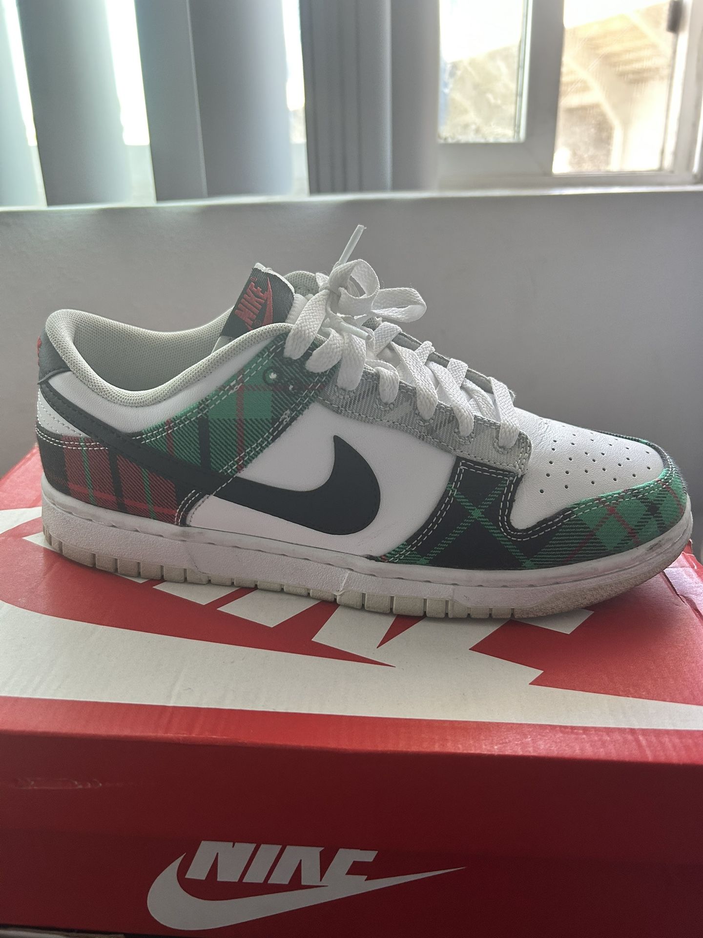Nike Dunk Low PRM Christmas