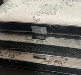 Deluxe brand Queen set