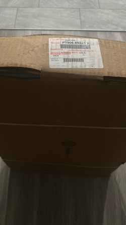 Tapetes  originales para una Toyota 4 Runner del 2019 al 2025