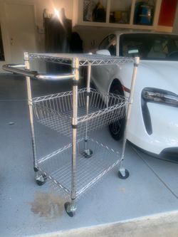 Carrito de metal $30