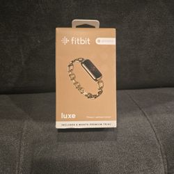 Fitbit Luxe (With 6 Months Premium Trial)