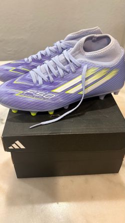 Adidas soccer cleats- Girls Size 8