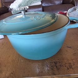 Pioneer Woman Dutch oven