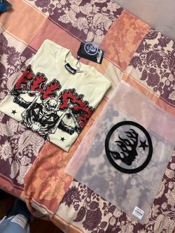 Size small apricot Hellstar shirt