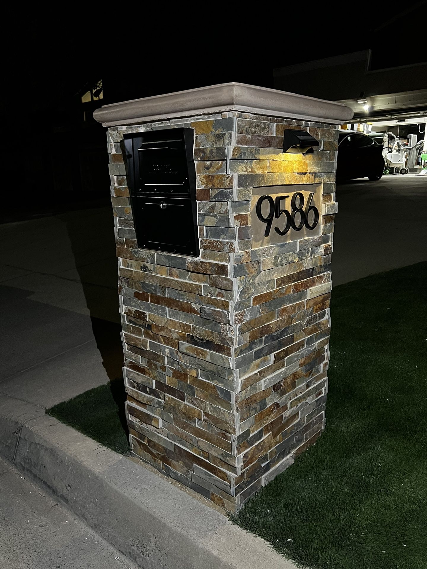 Mailbox Pilaster