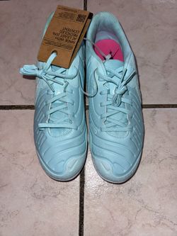 Nike Tiempo Legend 10 Indoor Soccer Shoes