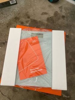 Digital weight scale￼