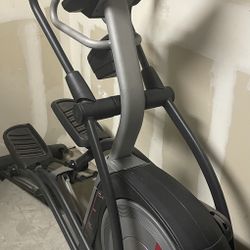 Pro Form Elliptical Machine 