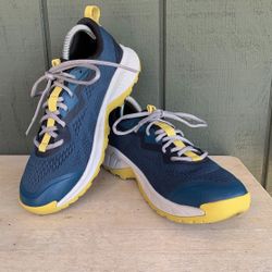 Keen mens shoe versacore speed blue size 8.5