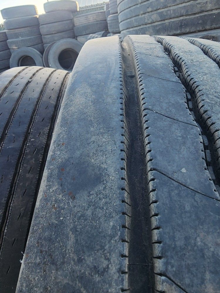 Used Commercial Tires 22.5 With Delivery