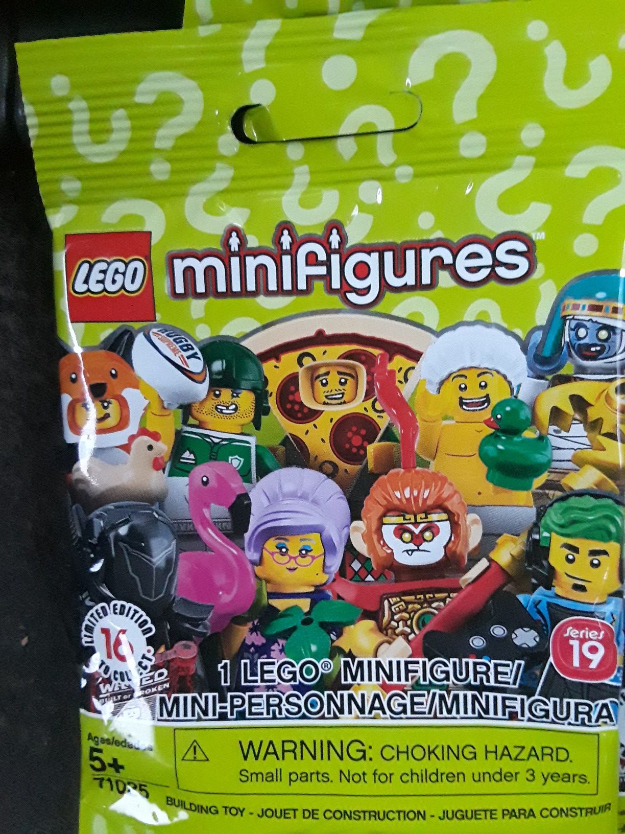 Lego minifigures series 19 green sealed packs 22 packs