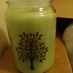 Home interiors,Velas Aromaticas En Cucumber 🥒 Melon,En Gardenias,Rosas Y Mas Aromas,Deje Su Telefono Para Detalles Y Precios.