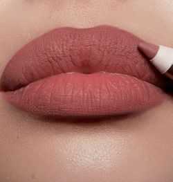 New! Charlotte Tilbury💕👄”HOT GOSSIP ” 👄💕Lip Cheat Lip Liner