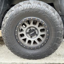 Toyo Tires Open Country A/T III 35 X 12.5 R 17.5