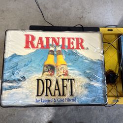 Vintage Lighted Rainer Draft sign