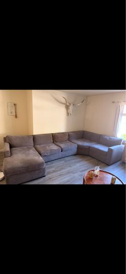 Large Gray Fabric Sectional Sofa with Chaise