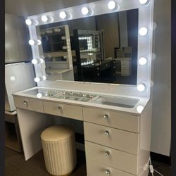 Make Up Vanity with 7 drawers,