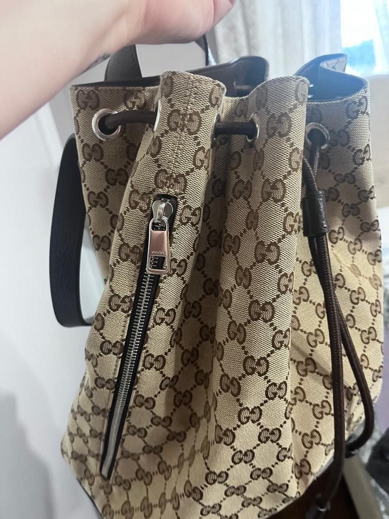 GUCCI WOMENS BACK PACK MEDIUM New!