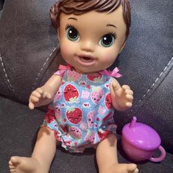Baby Alive doll - like new 