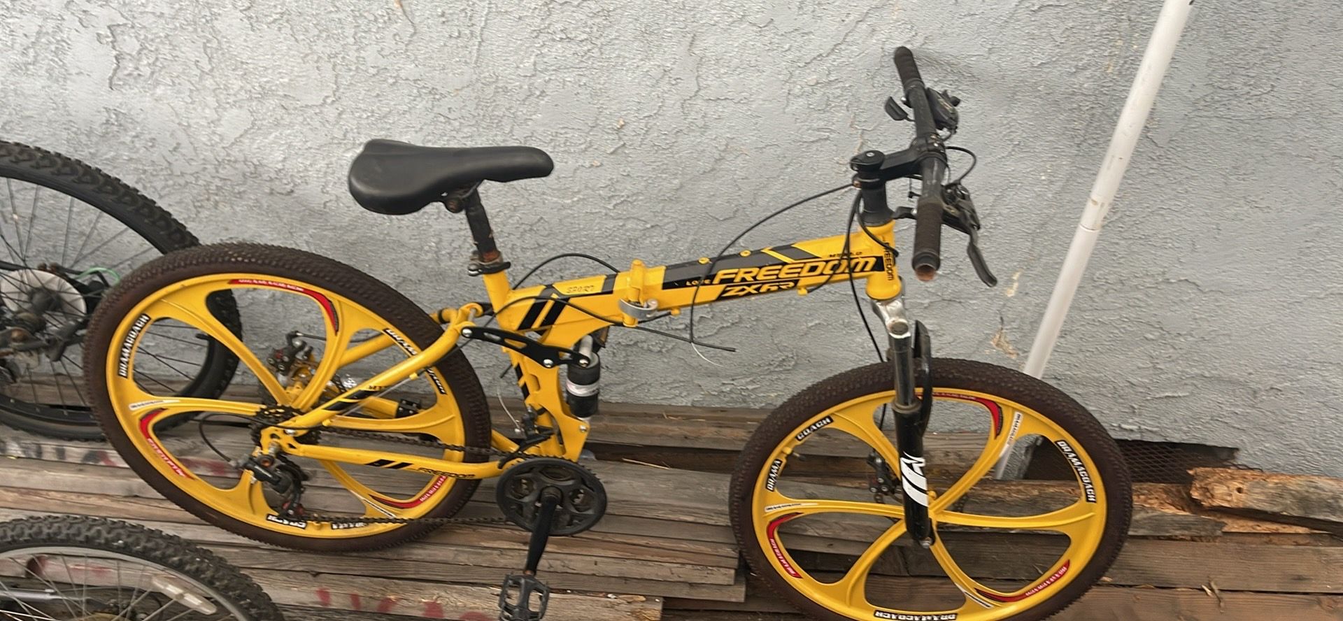 Folding Mountain Bike/Bicicleta De Montaña Plegable
