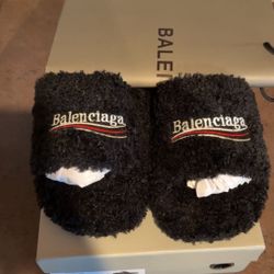 Balenciaga Black Furry Slides EU SIZE 44 US SIZE 11 MEN