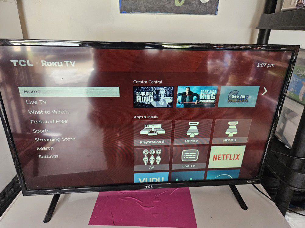 TV 32" Roku TCL With Remote 