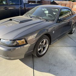 2004 Ford Mustang