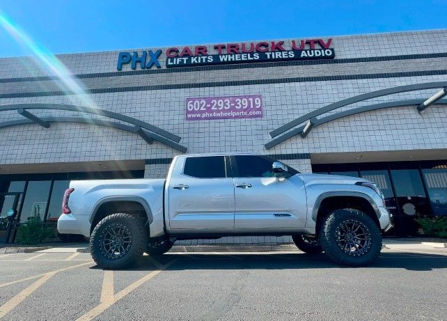 Toyota Tundra Wheels Tires Leveling & Lift Kits Accessories intakes Side Stows Bed Covers Air-bag Kits Installations. (WE Finance)