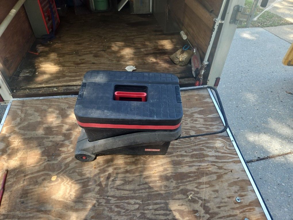 Craftsman Rolling Tool Box