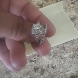 Engagement/wedding Ring 