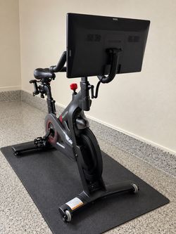 Peloton Bike with Shoes and Mat