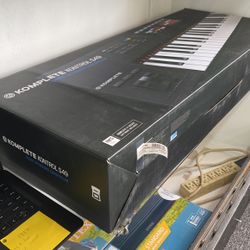Komplete Kontrol S49